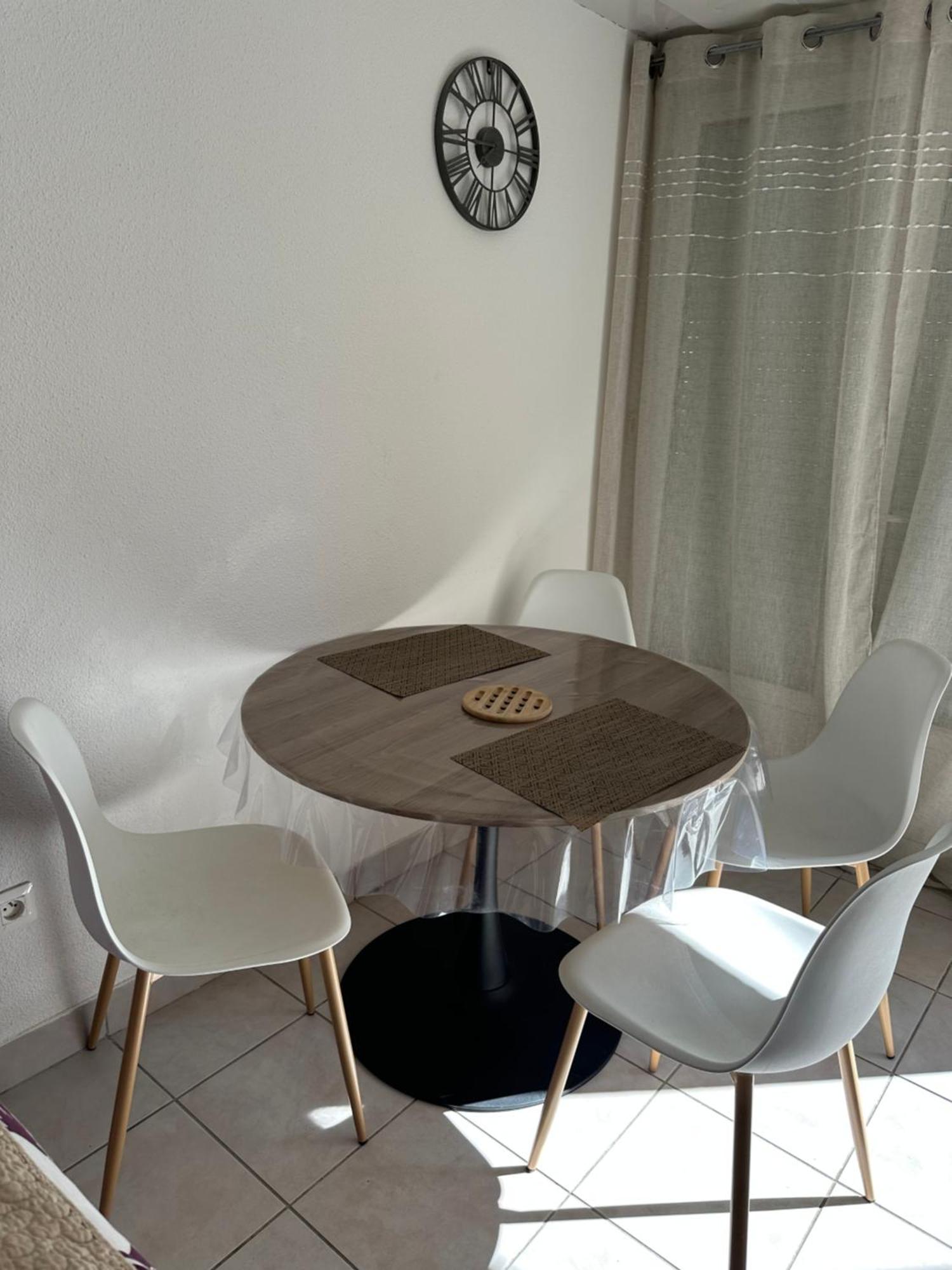 Appartement Proche De La Plage Saint-Pierre-la-Mer  Exterior photo